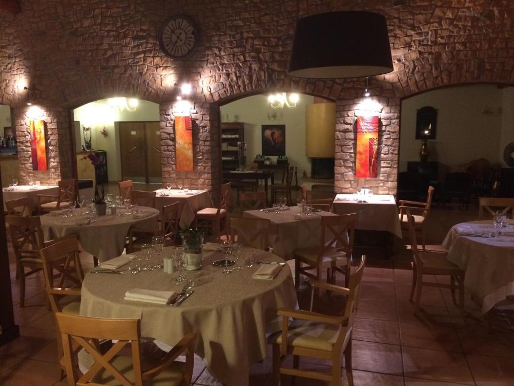 Saint-Jean-le-Centenier Logis Hotel Restaurant Le Mas De Mon Pere מראה חיצוני תמונה