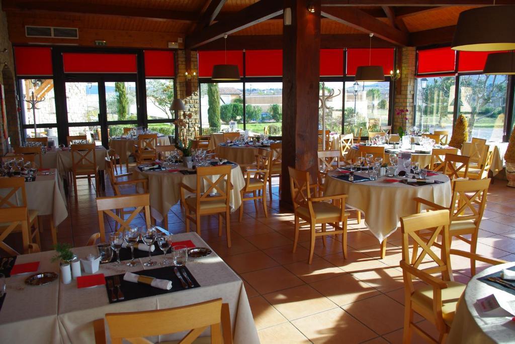 Saint-Jean-le-Centenier Logis Hotel Restaurant Le Mas De Mon Pere מראה חיצוני תמונה